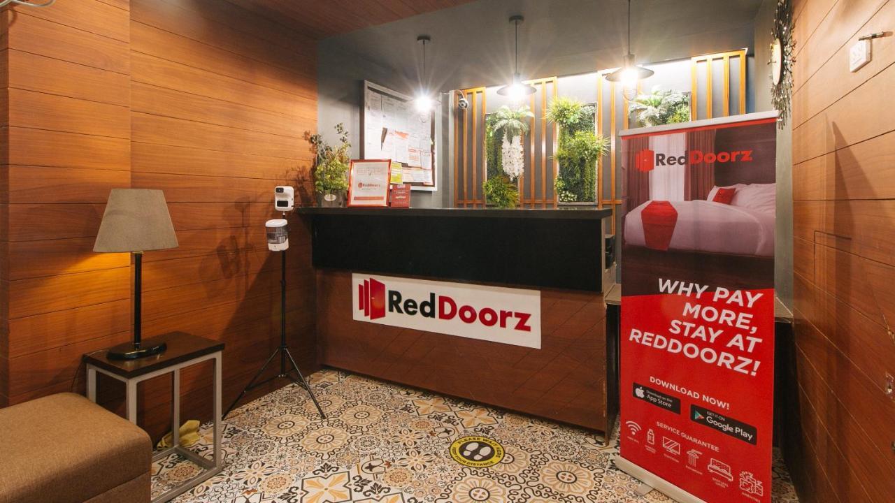 Reddoorz @ Gardenview Hotel Gtower Angeles Eksteriør billede