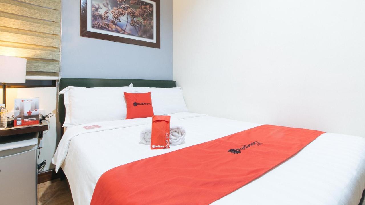 Reddoorz @ Gardenview Hotel Gtower Angeles Eksteriør billede