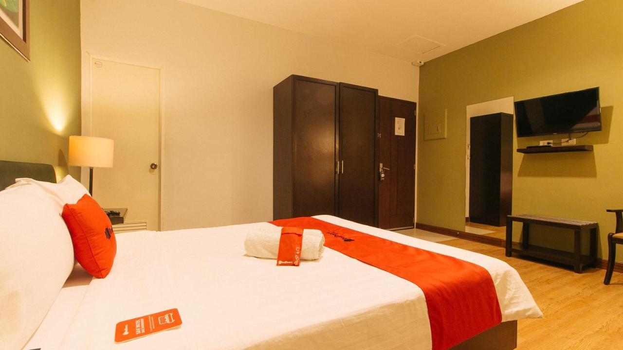 Reddoorz @ Gardenview Hotel Gtower Angeles Eksteriør billede